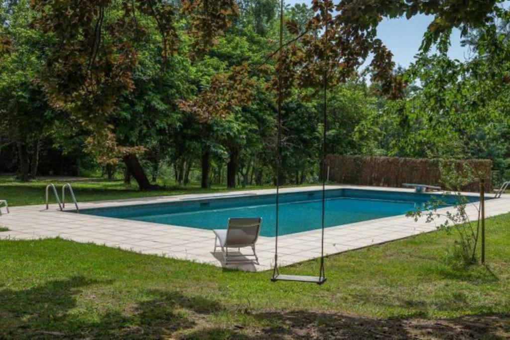 Domaine La Tuilerie Bed & Breakfast Guitres Exterior photo