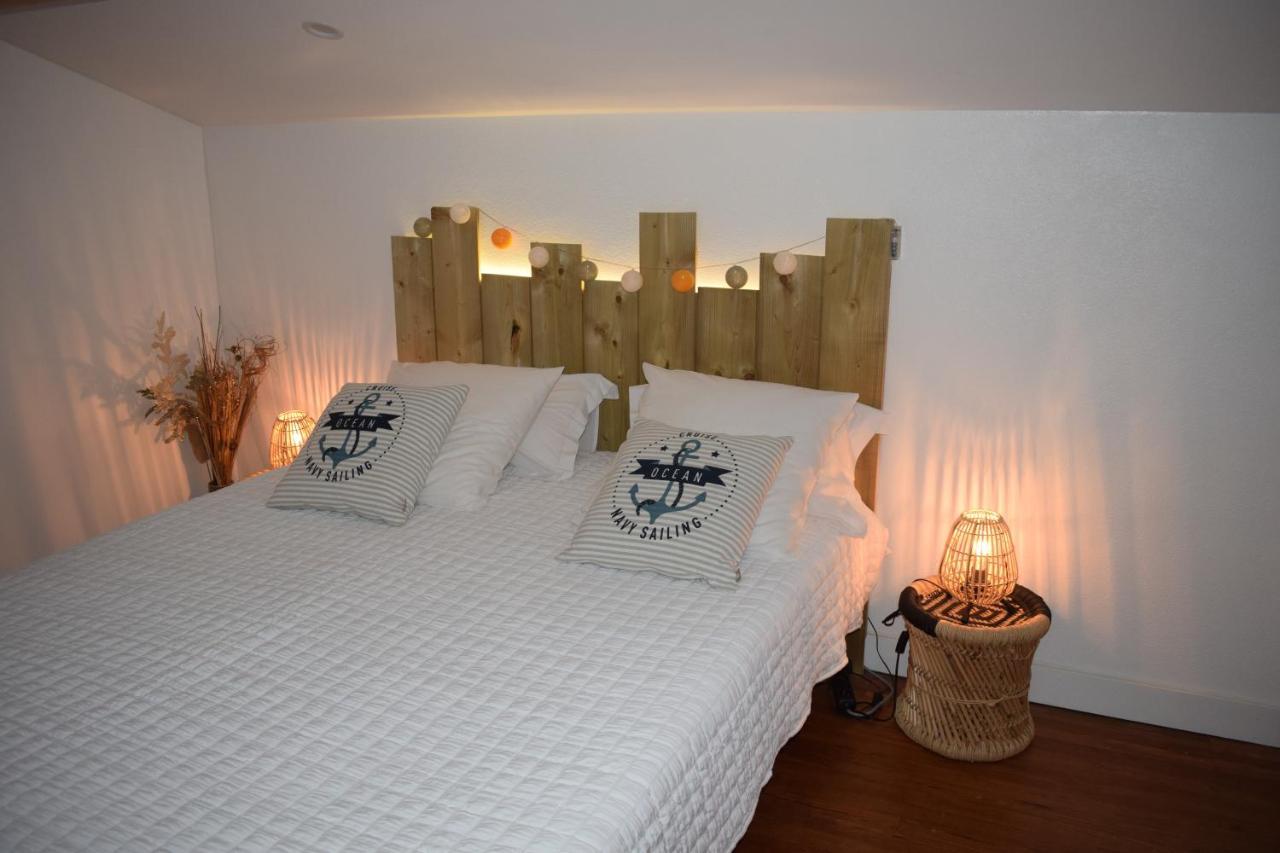 Domaine La Tuilerie Bed & Breakfast Guitres Exterior photo