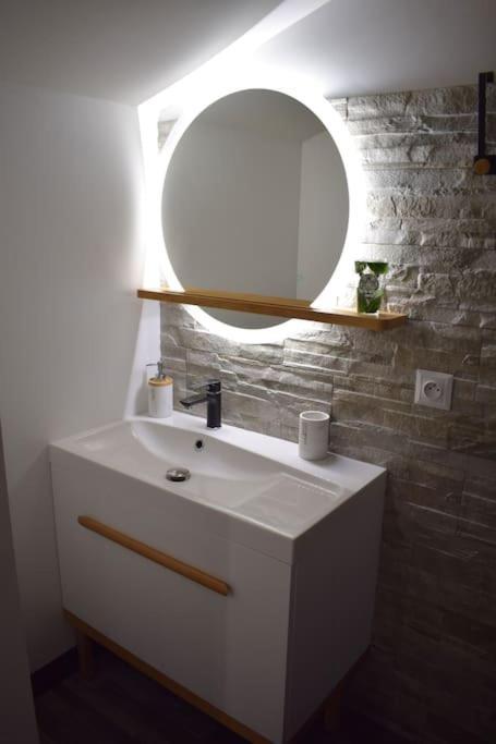 Domaine La Tuilerie Bed & Breakfast Guitres Room photo